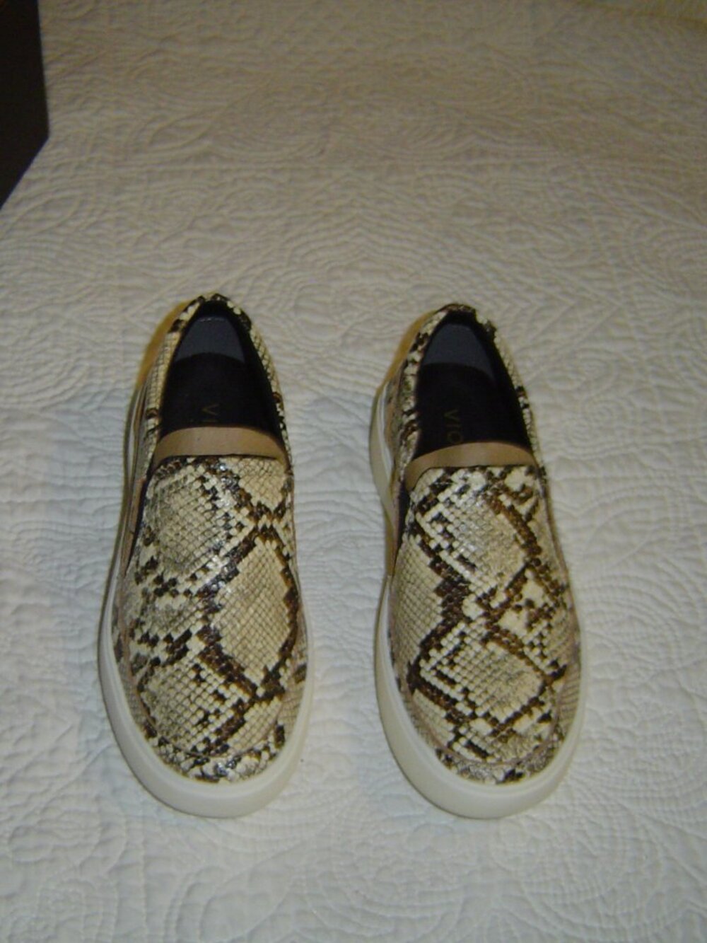 Vionic Kearny shoes, Size 5